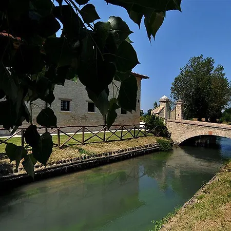 Casco Dell'acqua Landhuis